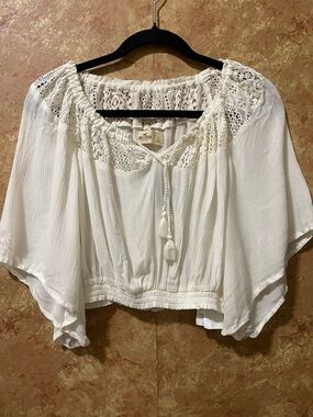 Hollister White Crochet Tie-Front Peasant Blouse